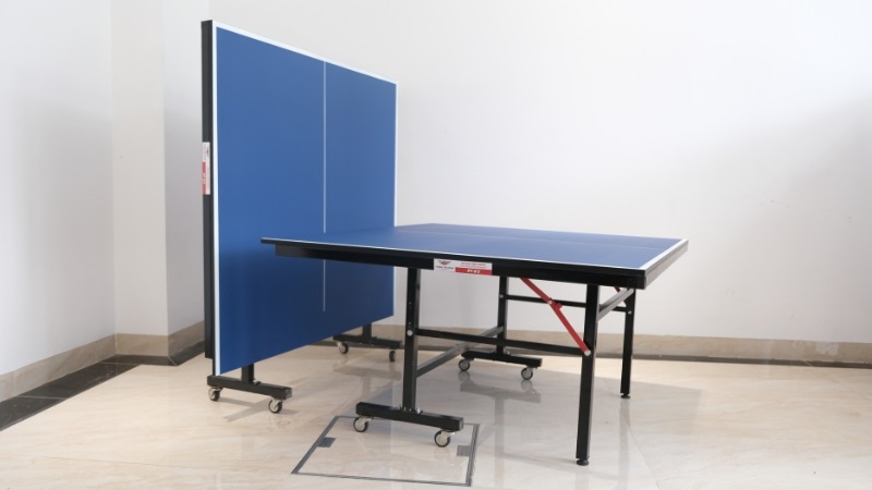 Khung chân bàn chắc chắn, gấp gọn tiện lợi