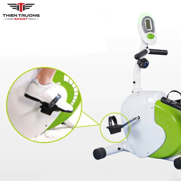 Bàn đạp xe đạp thiết kế chống trơn trượt và có quai đeo chắc chắn