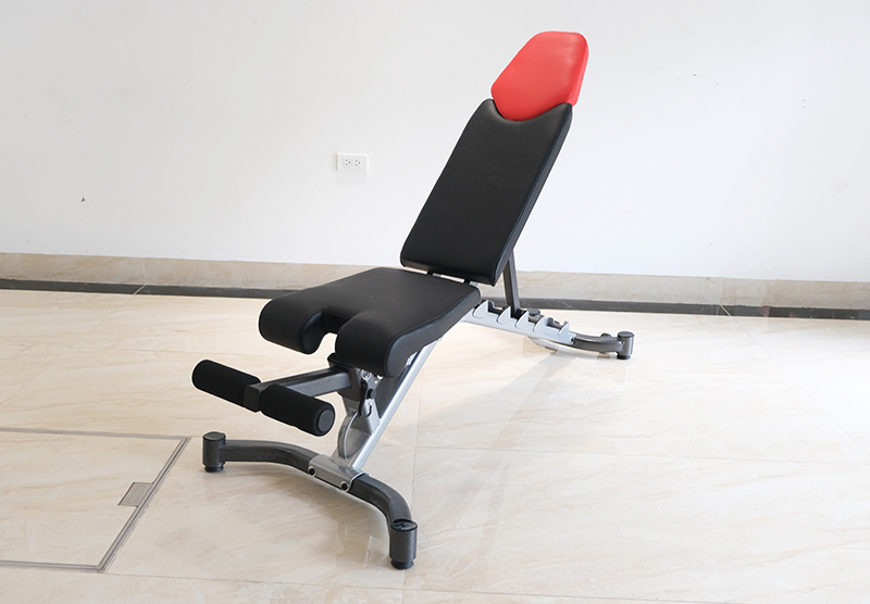 Ghế ngồi được bọc da cao cấp