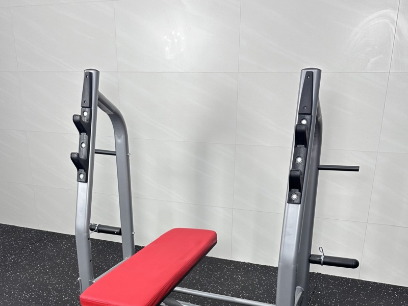 Giá để tạ có thiết kế móc đôi