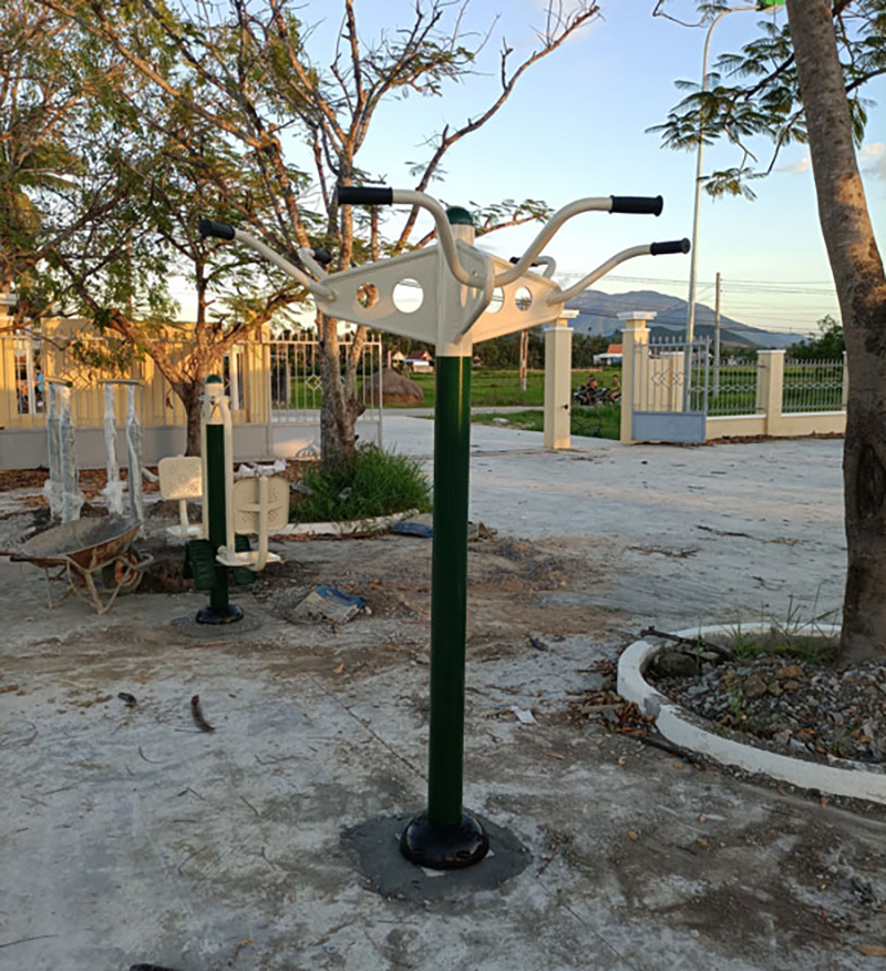 Hình ảnh thực tế Xà Đơn 3 Hướng HQ-613