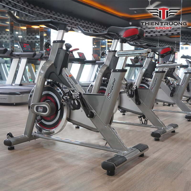 Xe đạp tập thể dục Impulse phù hợp phòng gym