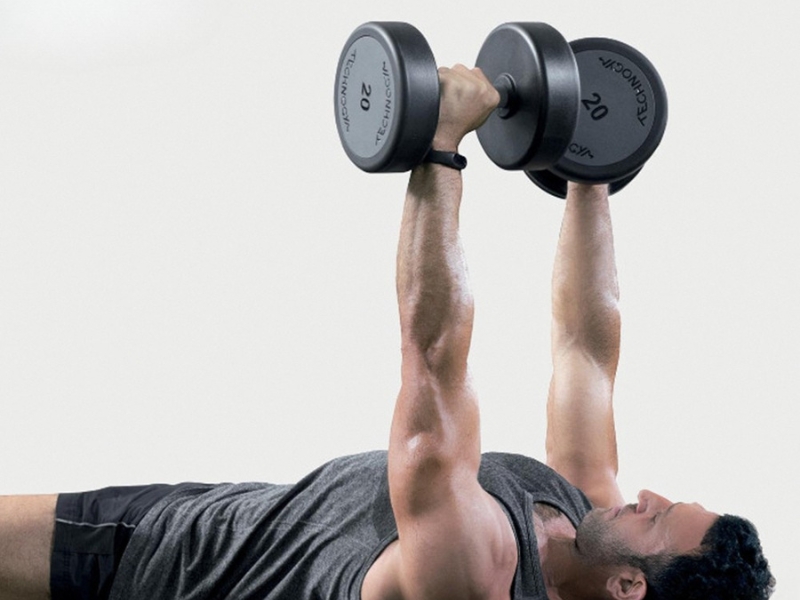 Tập luyện với tạ Technogym
