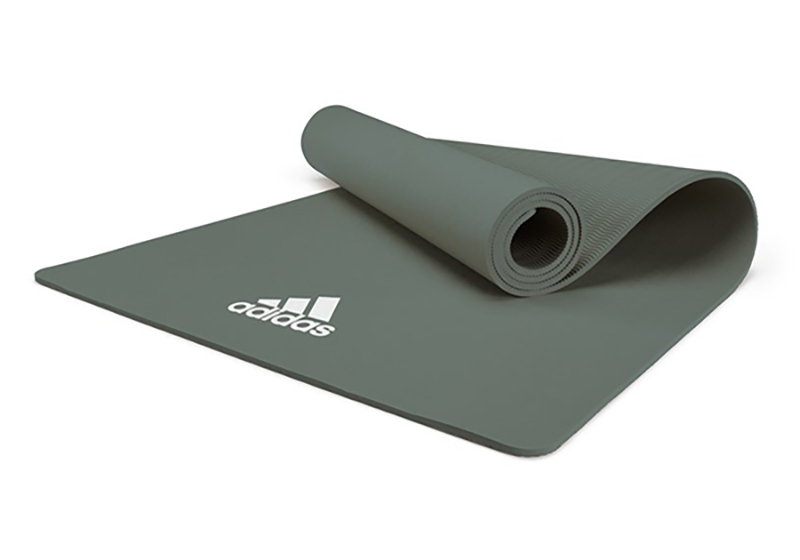 Thảm Adidas ADYG-10100RG