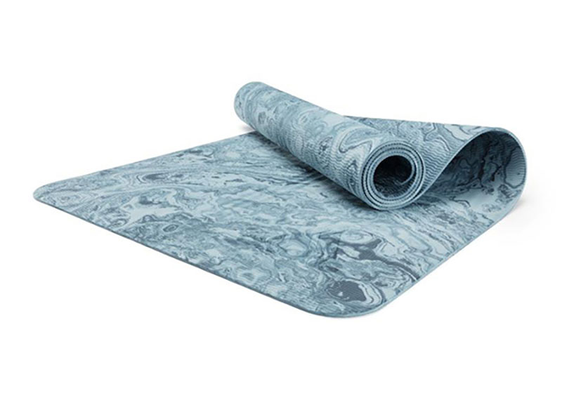 Độ dày của thảm là 5mm, có khả năng chống trơn trượt cực tốt