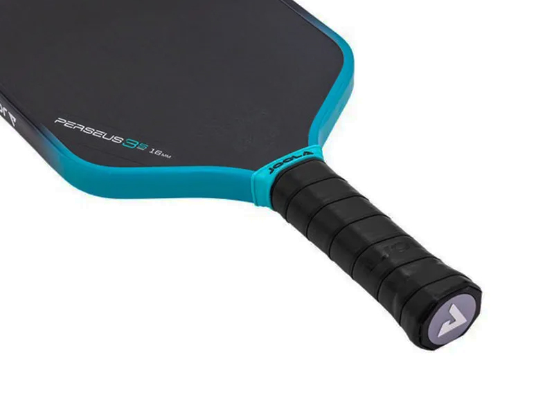 Tay cầm vợt pickleball