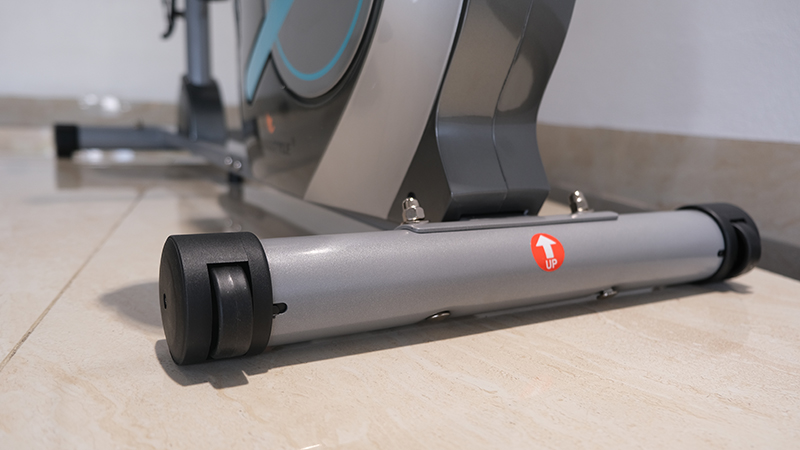 Tích hợp bánh xe dưới chân đế dễ dàng di chuyển