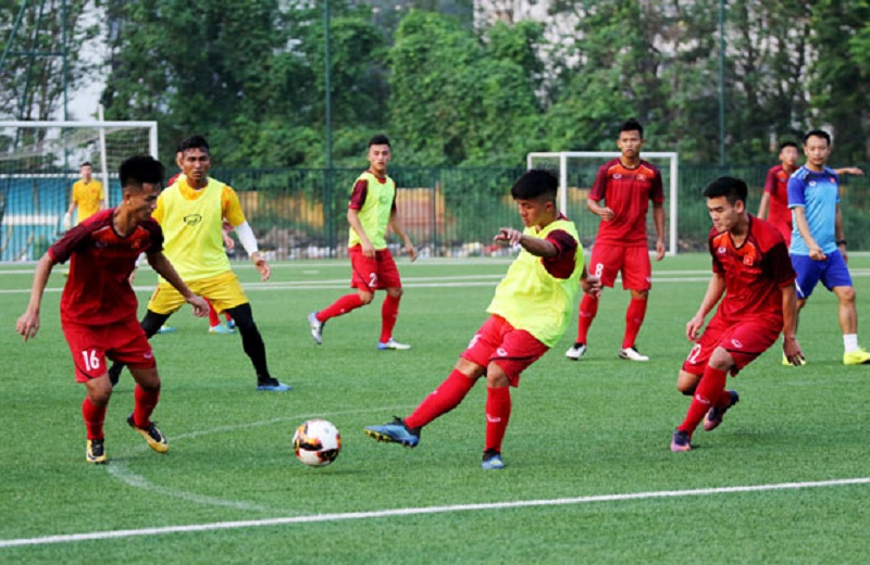 Áo lưới tập bóng đá