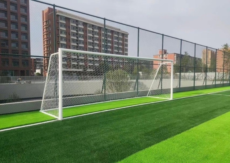 Khung thành bóng đá 11 người