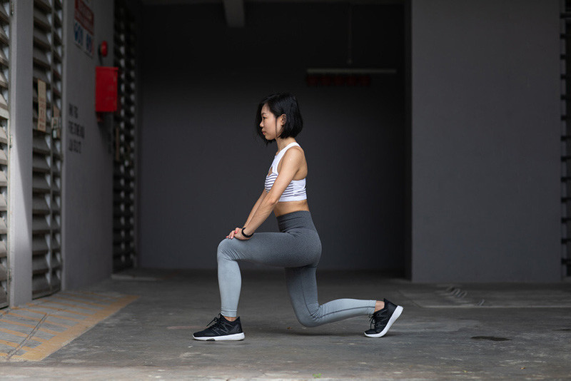 Các bài tập bật cao bóng chuyền lunge