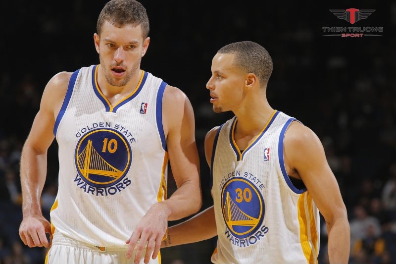 10. David Lee – 2m03