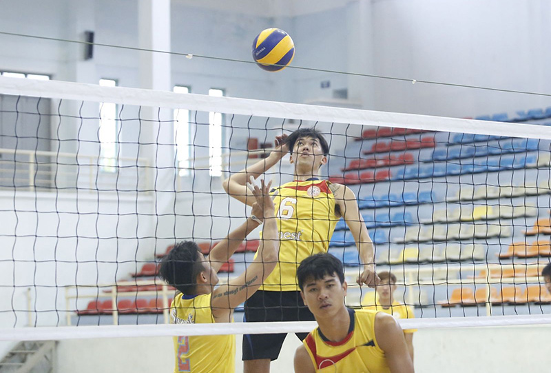 Cầu thủ bóng chuyền nam Nguyễn Đình Nhu