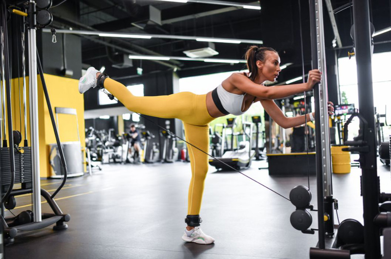 Glute Kickback