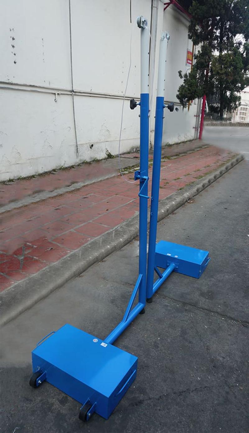 Đặc điểm nổi bật của trụ cầu lông, cầu đá thi đấu TLS