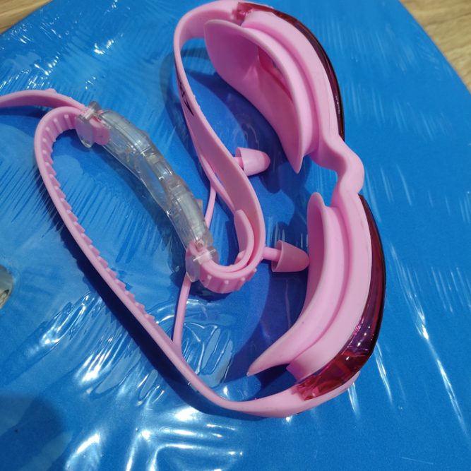 kinh boi Speedo S86S AD 5