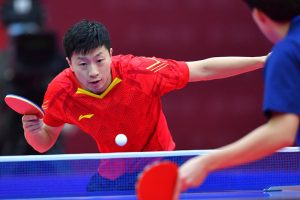 Bạt bóng đòi hỏi người chơi đánh bóng với tốc độ nhanh và liên tục