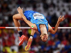 nhay cao la mon the thao thi dau dien kinh