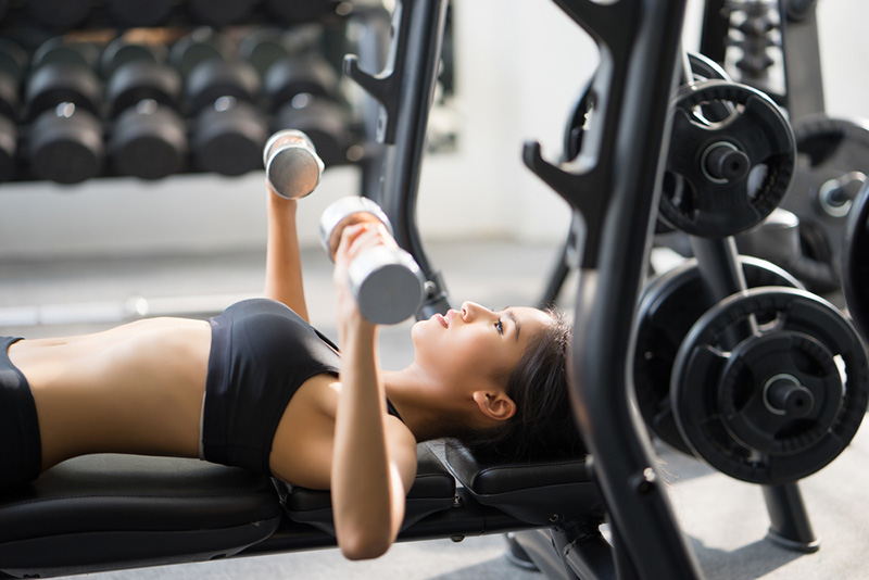 Tập Gym buổi trưa