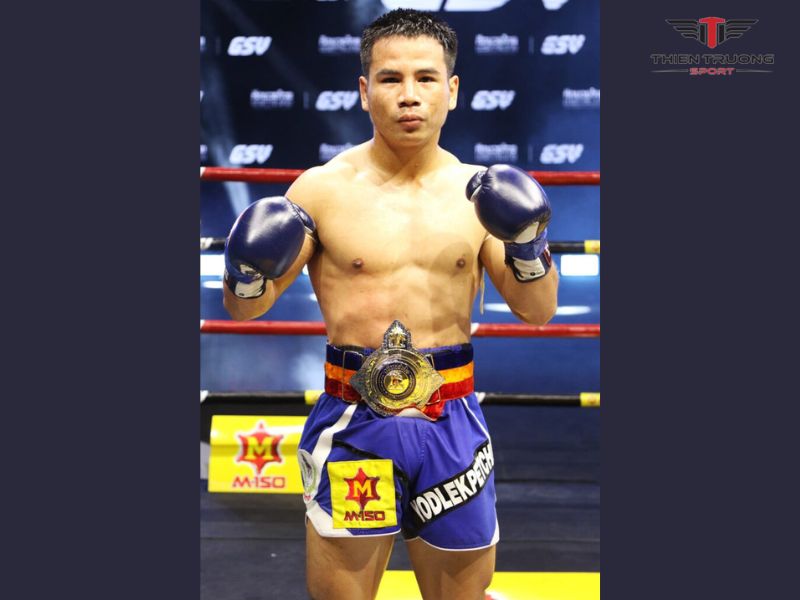 Võ sĩ Buakaw Banchamek