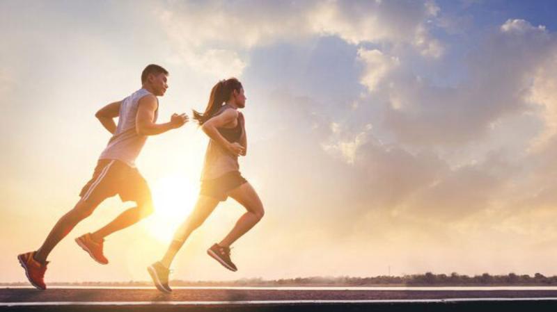 1 phút plank bằng bao nhiêu phút chạy bộ?