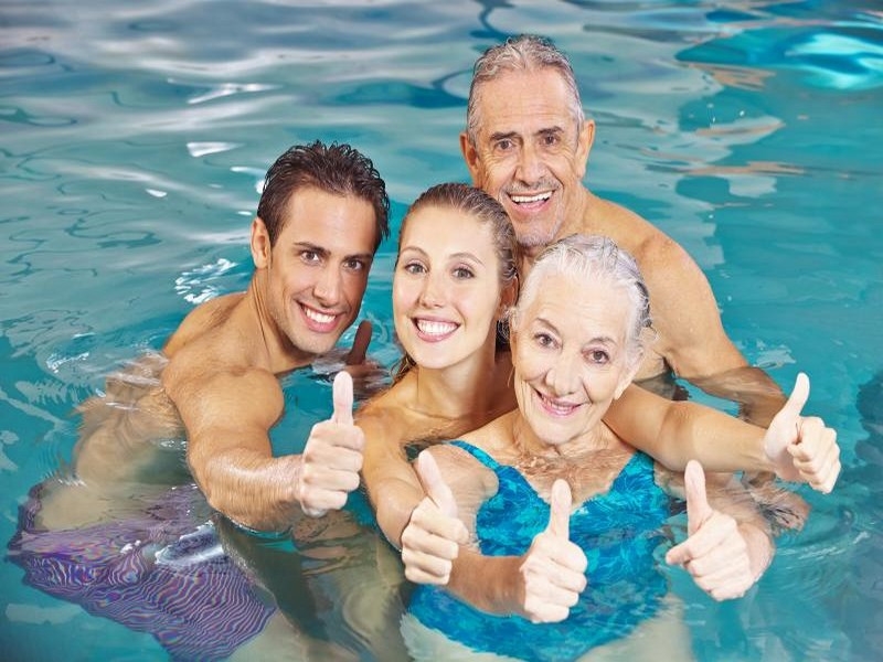Bơi lội vào buổi sáng giúp cải thiện sức khỏe tinh thần