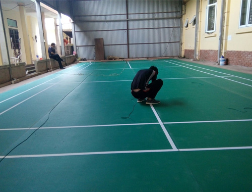 Thi công sân cầu lông