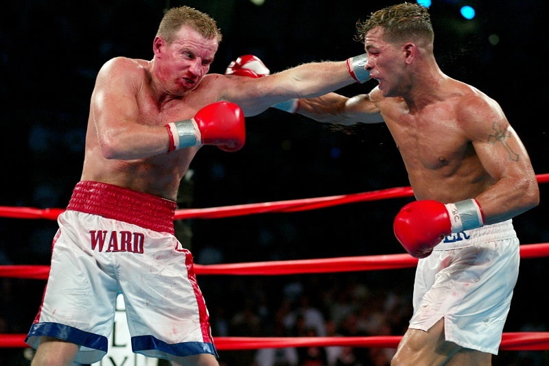 Trận đấu giữa Micky Ward vs Arturo Gatti