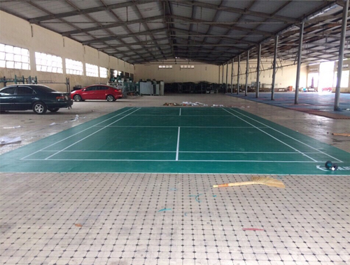 Làm sân cầu lông trường ĐH Ngân hàng TPHCM