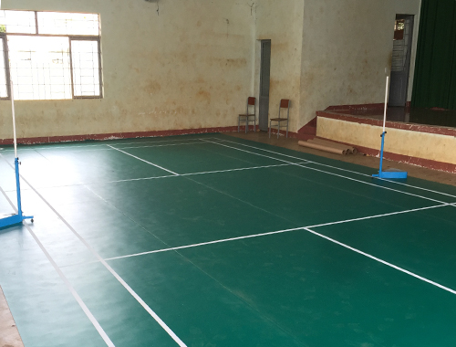 thi công sân cầu lông