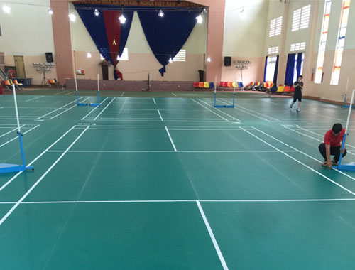 Thi công sân cầu lông