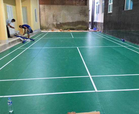 thi công sân cầu lông