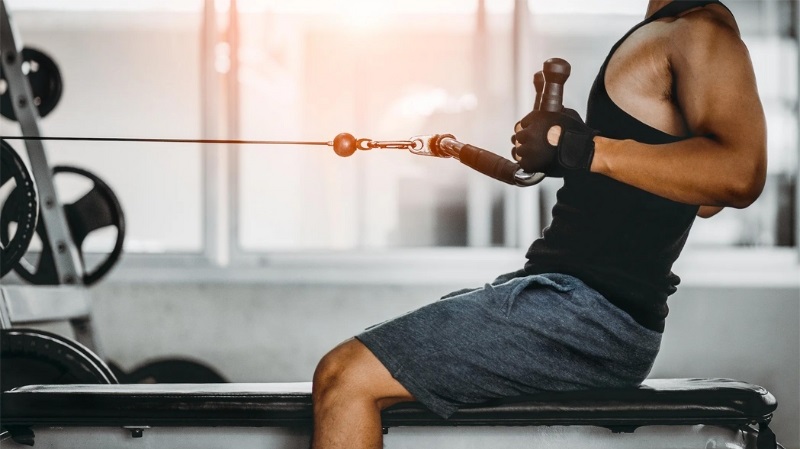 Tập Gym có bị lùn không