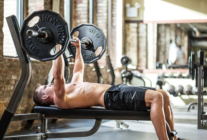 Bài tập bench press