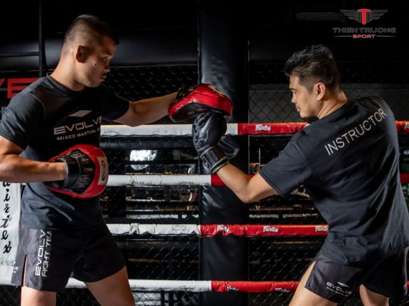 Bài tập Hooks & Uppercuts