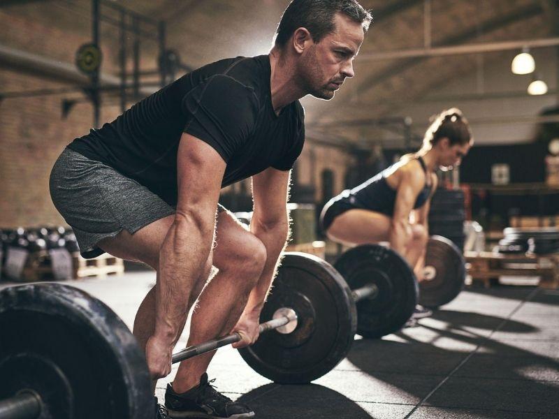 Tập gym hàng ngàyc