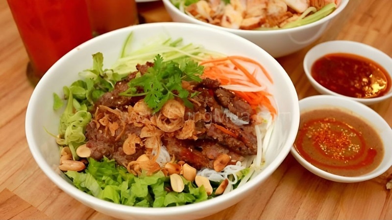 Bơ đậu phộng ăn với gì