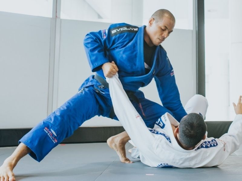 Cách lên đai BJJ nhanh nhất: Xây dựng nền tảng kỹ thuật vững chắc