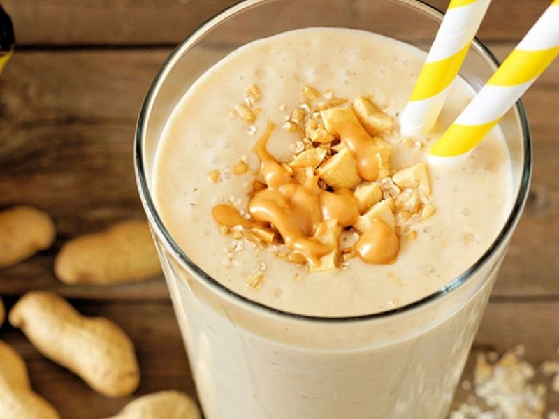 Pha whey protein cùng các loại hạt là một cách tuyệt vời để tăng cường dinh dưỡng