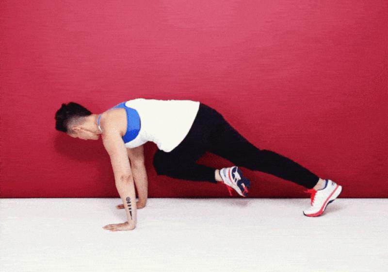 Cardio leo núi chéo chân