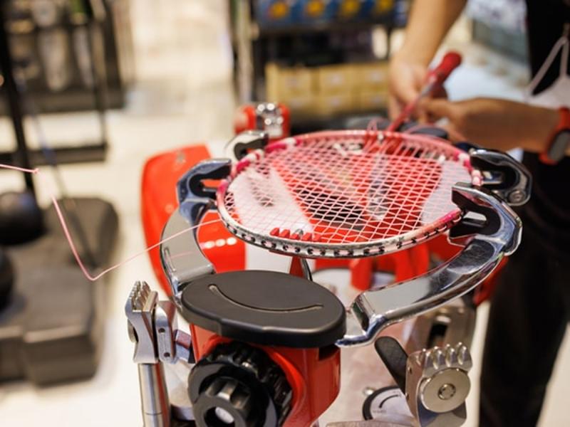 Dụng cụ căng vợt cầu lông