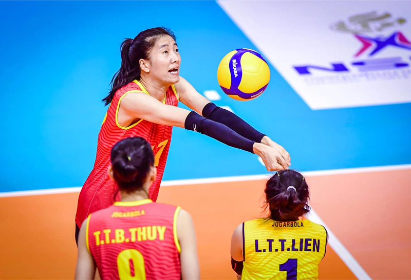 kỹ thuật chuyền bóng thấp tay