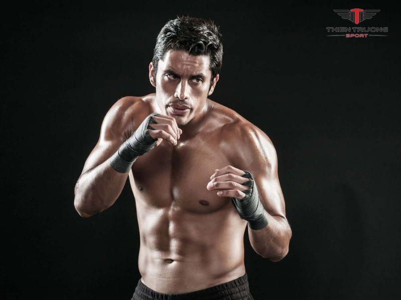 Shadow boxing kết hợp hít thở