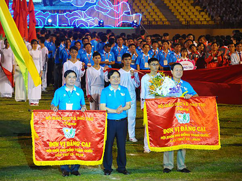 Cờ lưu niệm chữ nhật