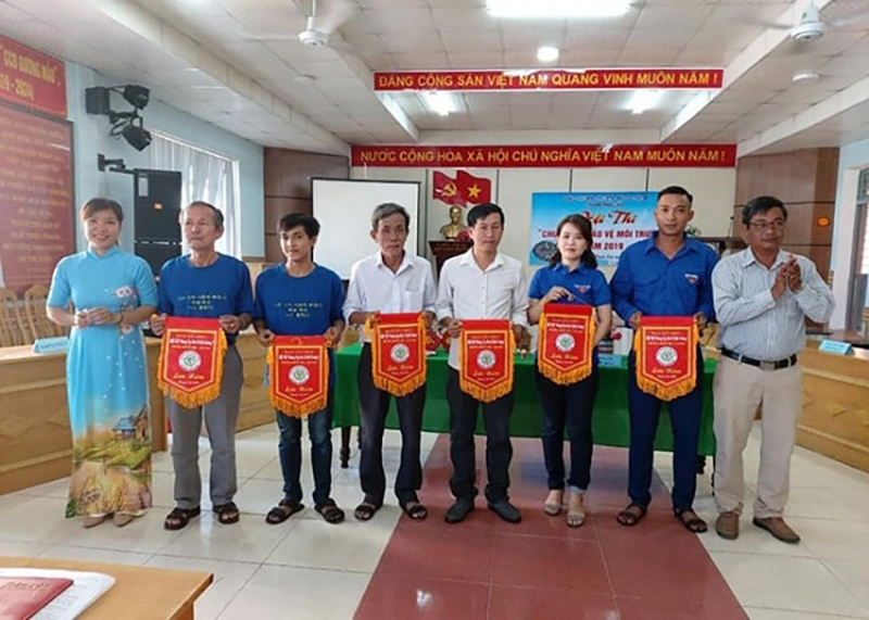 Cờ lưu niệm ngũ giác