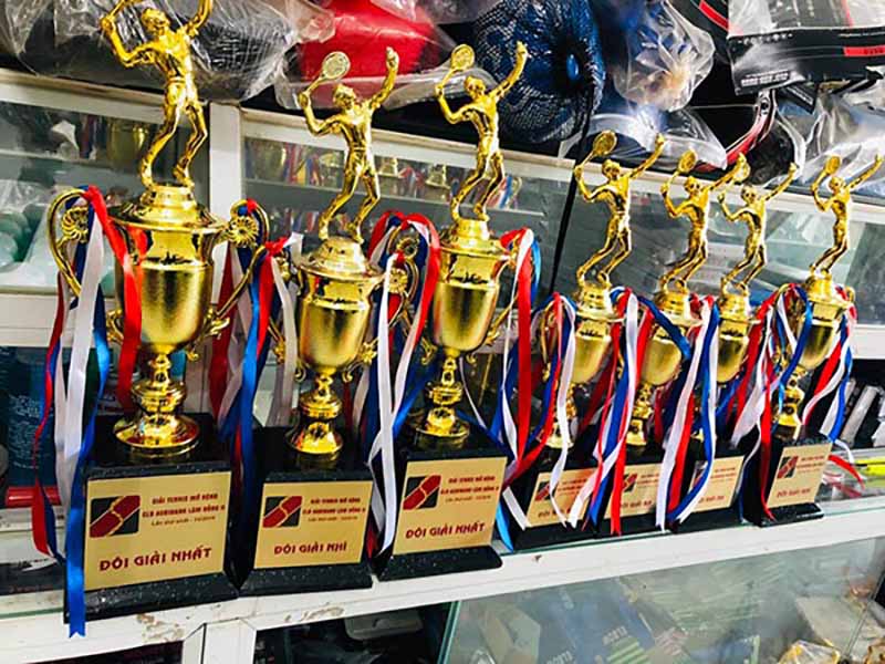 Hình ảnh thực tế cúp tennis