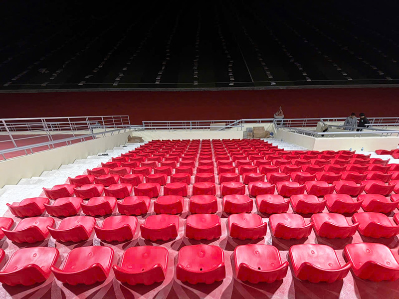 thi công 402 ghế khán đài
