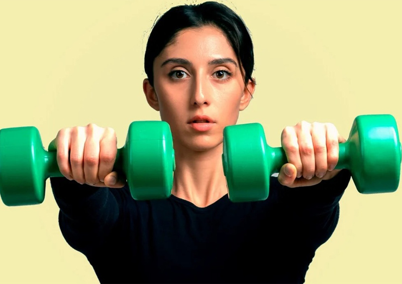 Bài tập Dumbbell Front Raise