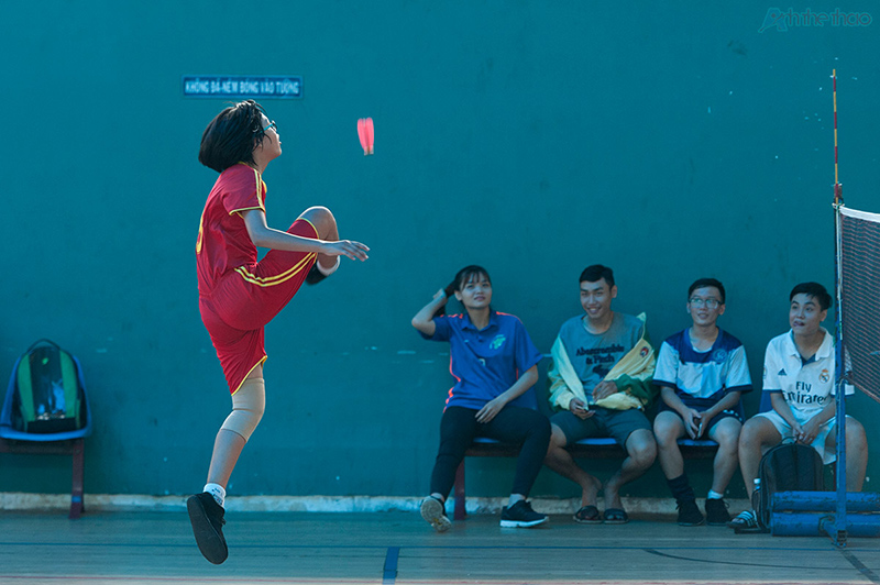 Giải đá cầu trẻ