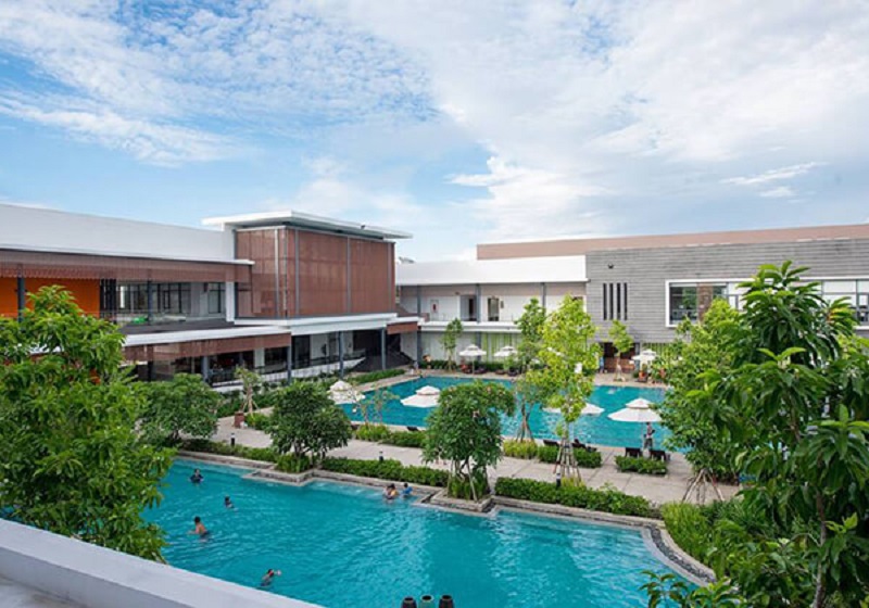 hồ bơi Tân Phú