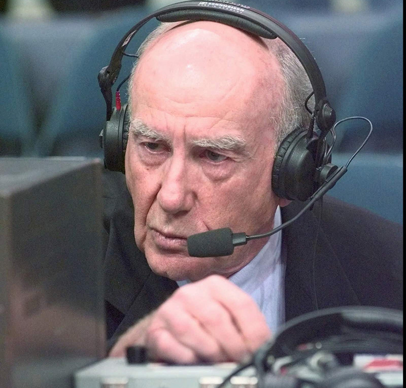 Huấn luyện viên bóng rổ Jack Ramsay